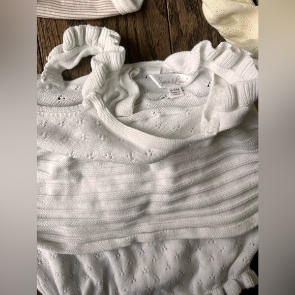 6-9 month baby bundle pjs sweater body little me joie GUC 4 pieces - Picture 4 of 6